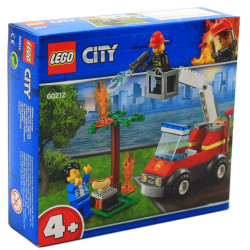 Конструктор LEGO City Пожар на пикнике, 64 детали (60212)